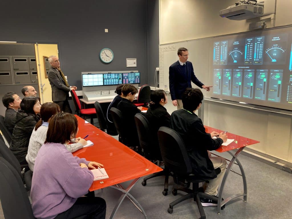 Merci aux étudiants du National Institute of Technology Kosen japonais et au Comité stratégique de la filière nucléaire française CSFN venus visiter l'INSTN Saclay le 25 février 2025